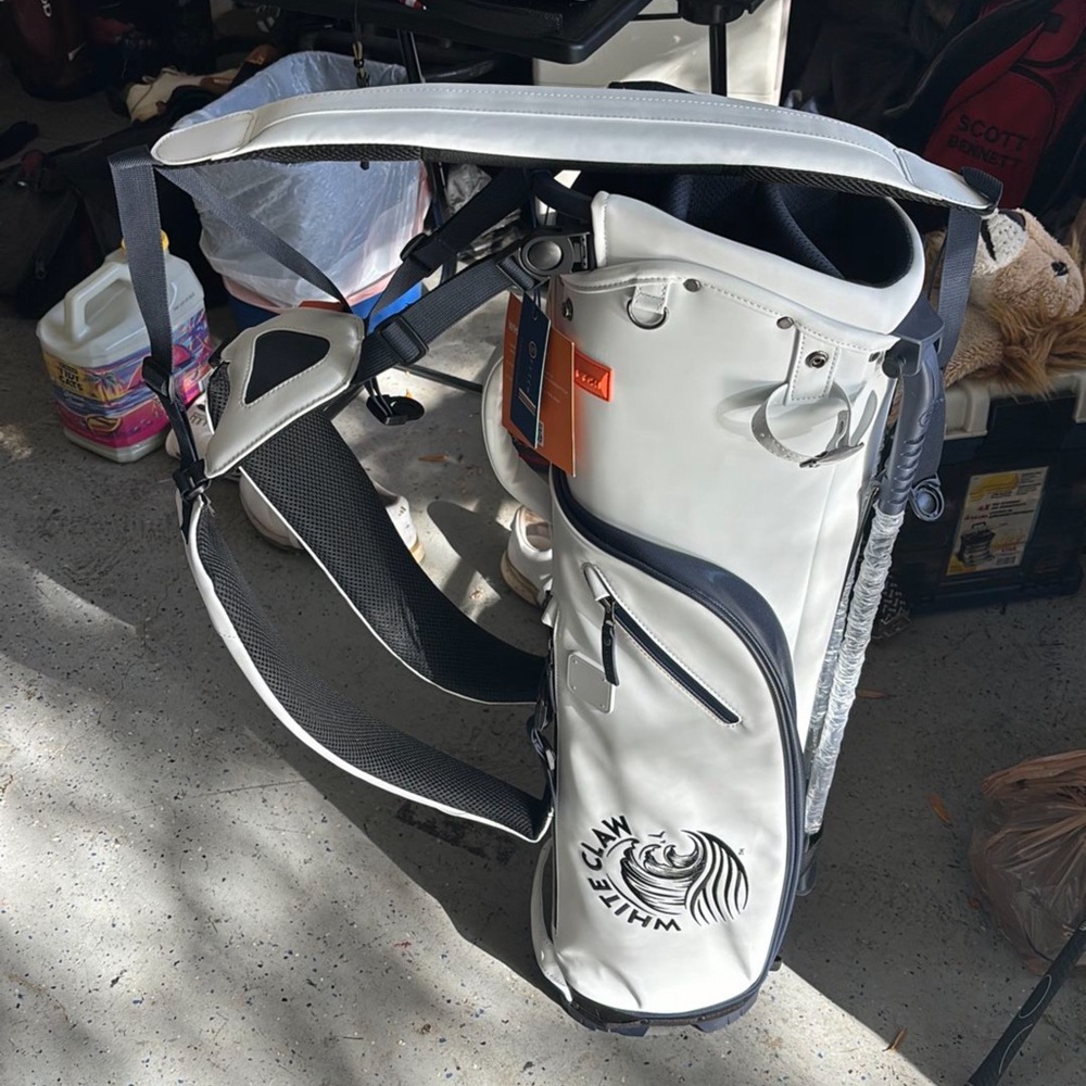 Brand new STITCH GOLF BAG WHITE CLAW LOGO